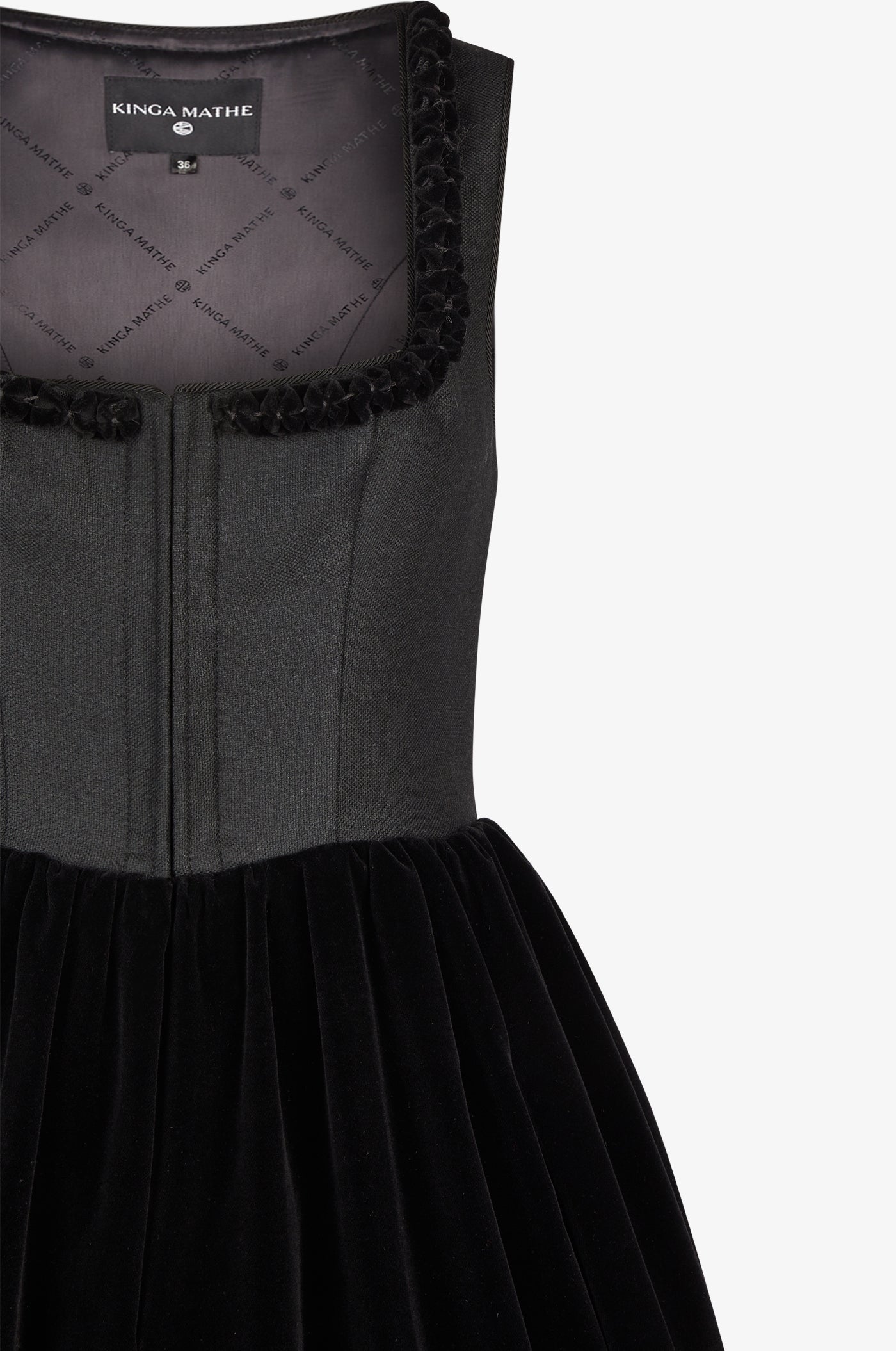 Dirndl Zadar in Schwarz