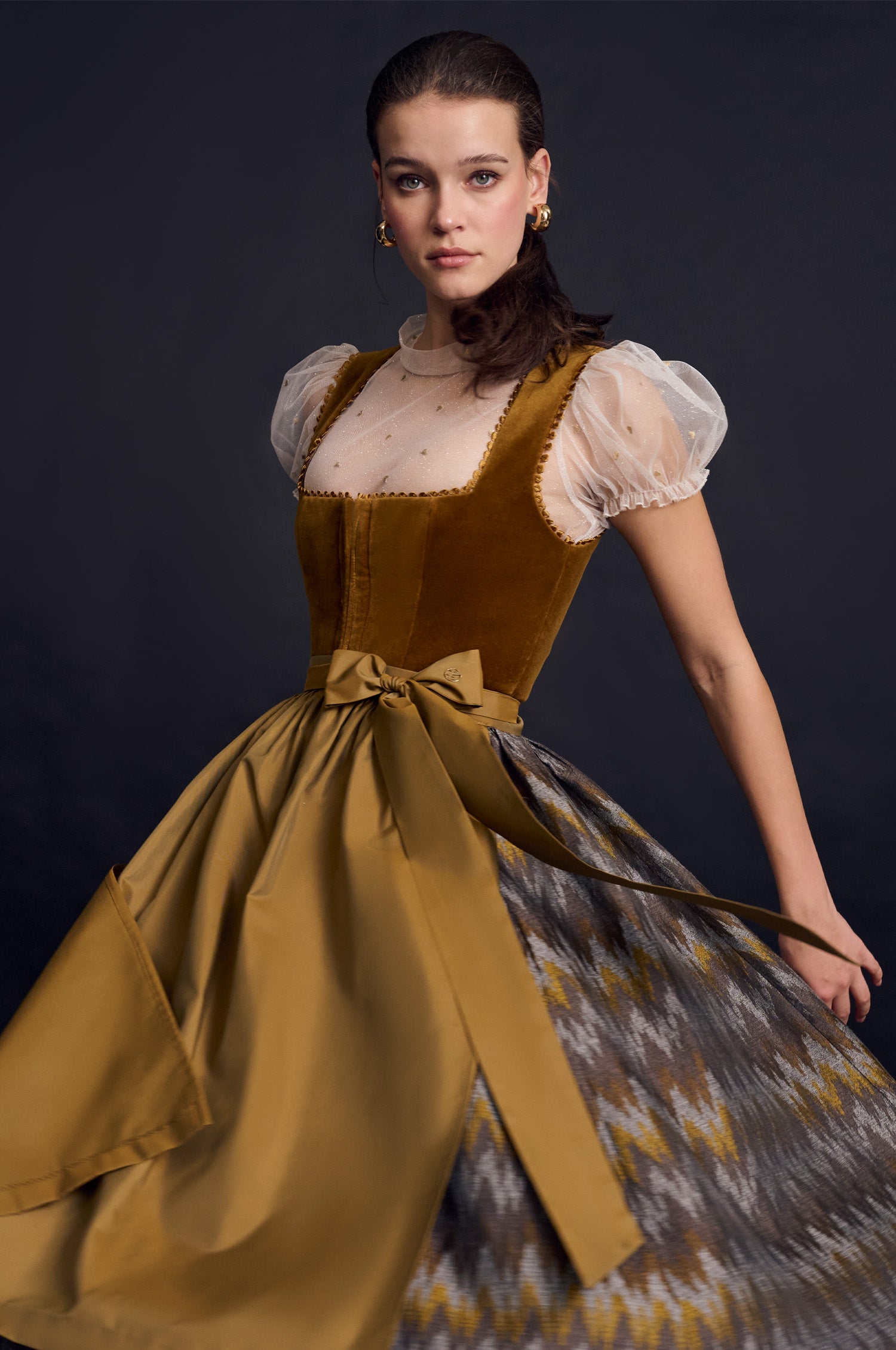 Dirndl Ancona in Gold