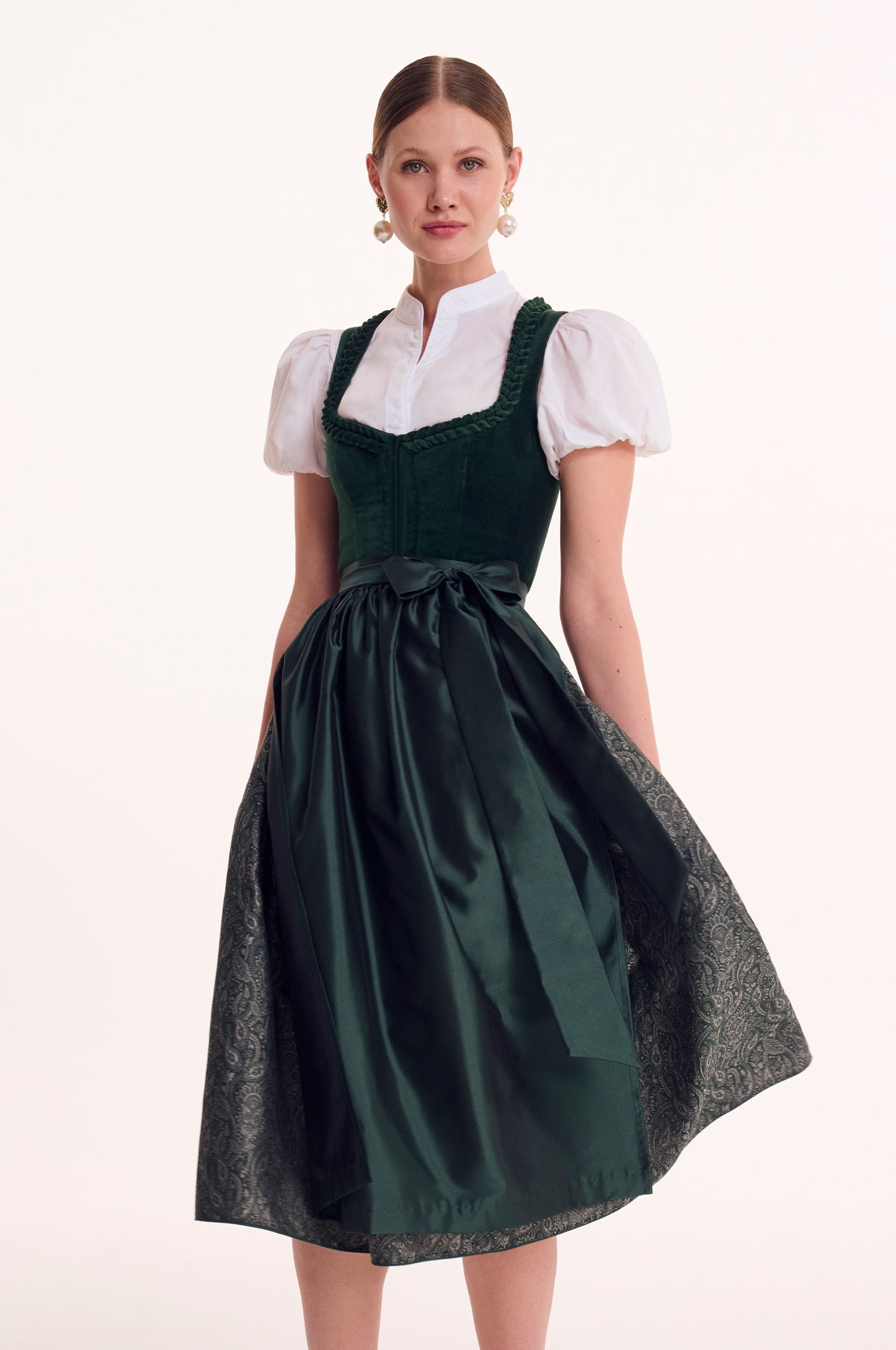 Dirndl Tara in Smaragd