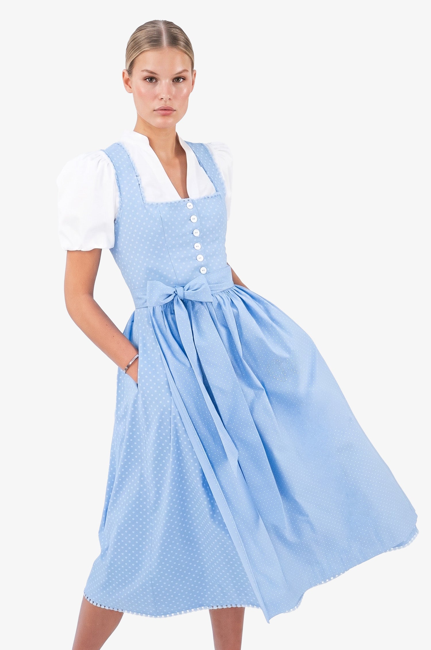 Dirndl Therese in Hellblau