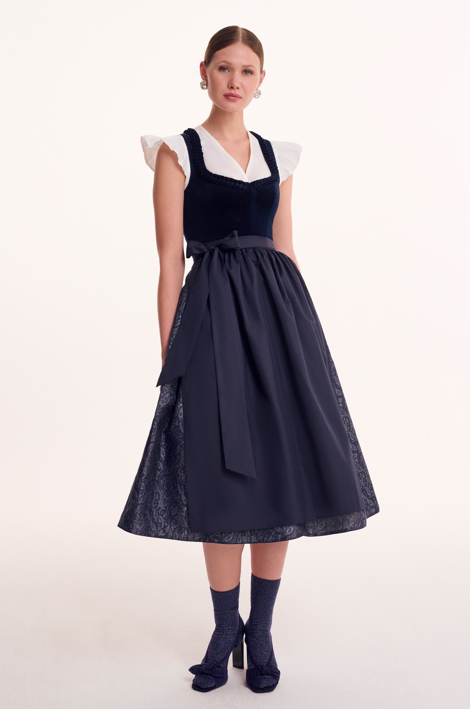 Dirndl Tara in Nachtblau