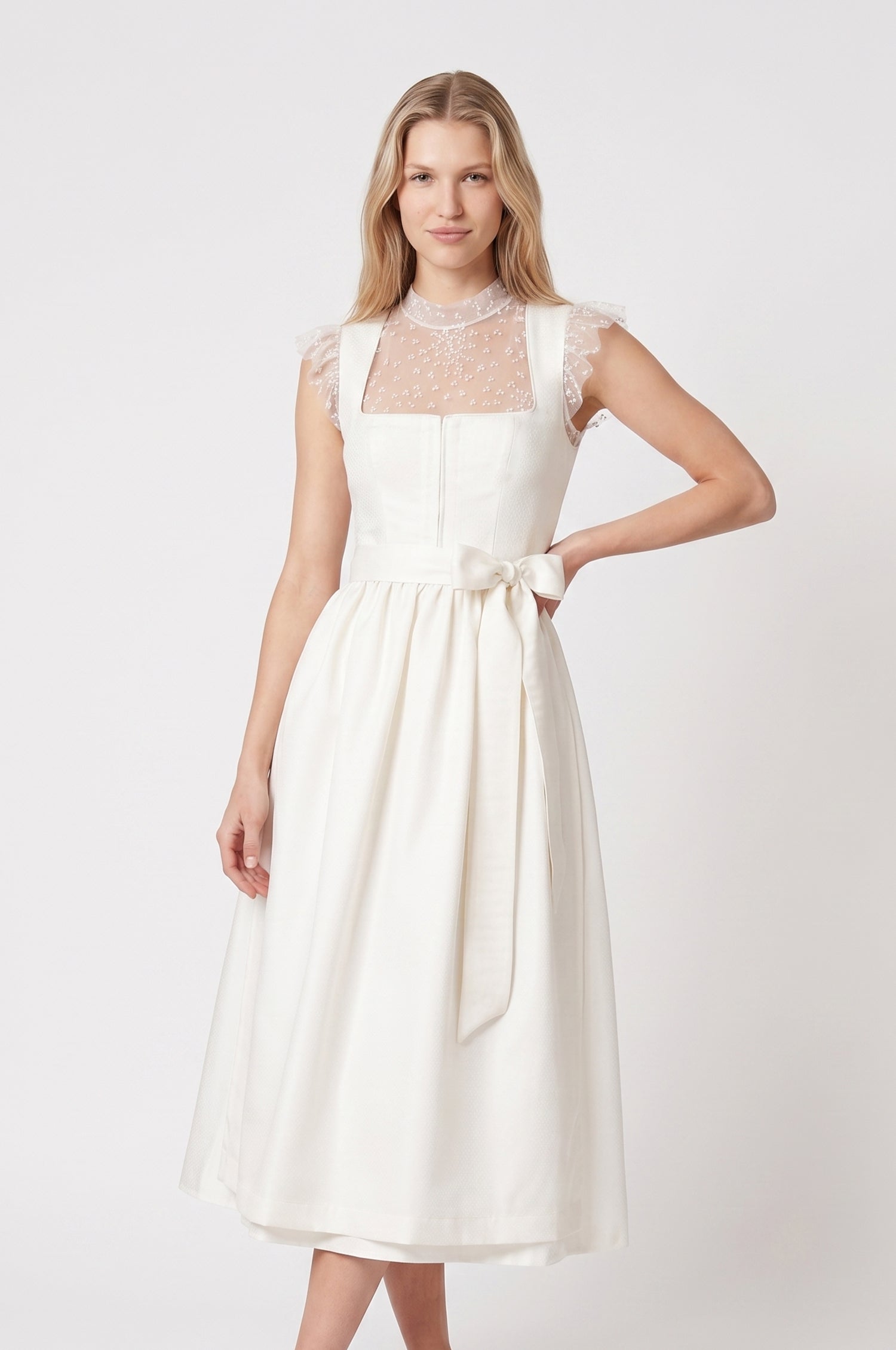 Dirndl Eni in Weiß