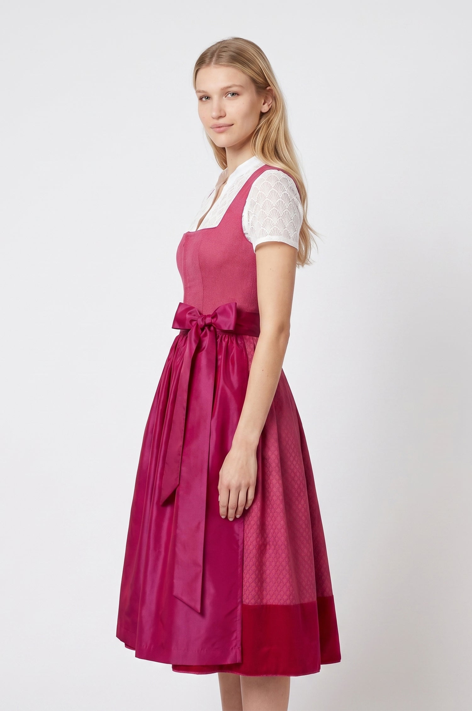 Jubiläumsdirndl in Pink