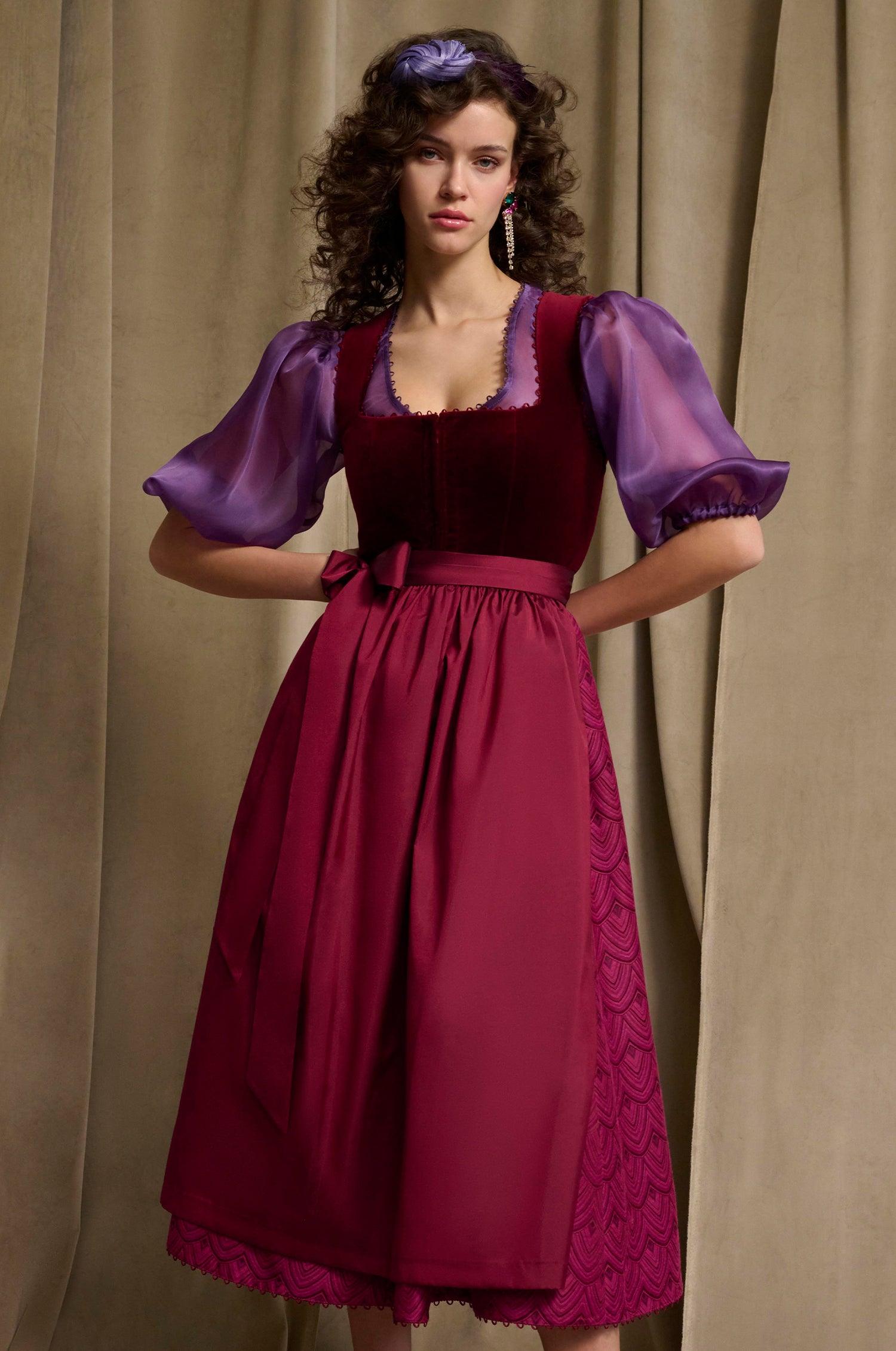 Dirndl Laval in Bordeaux - TRACHT À PORTER