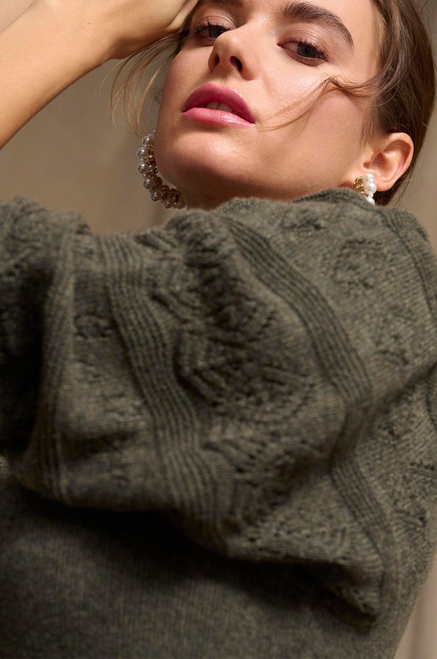 Cashmere Strickkleid Leonora in Olive - TRACHT À PORTER