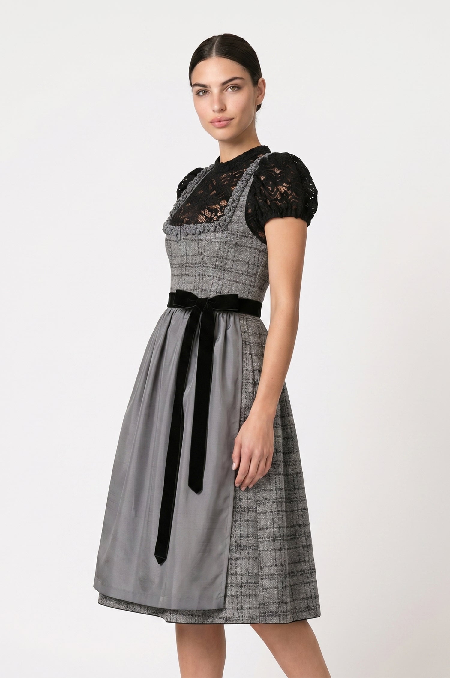 Dirndl Mostar in Grau