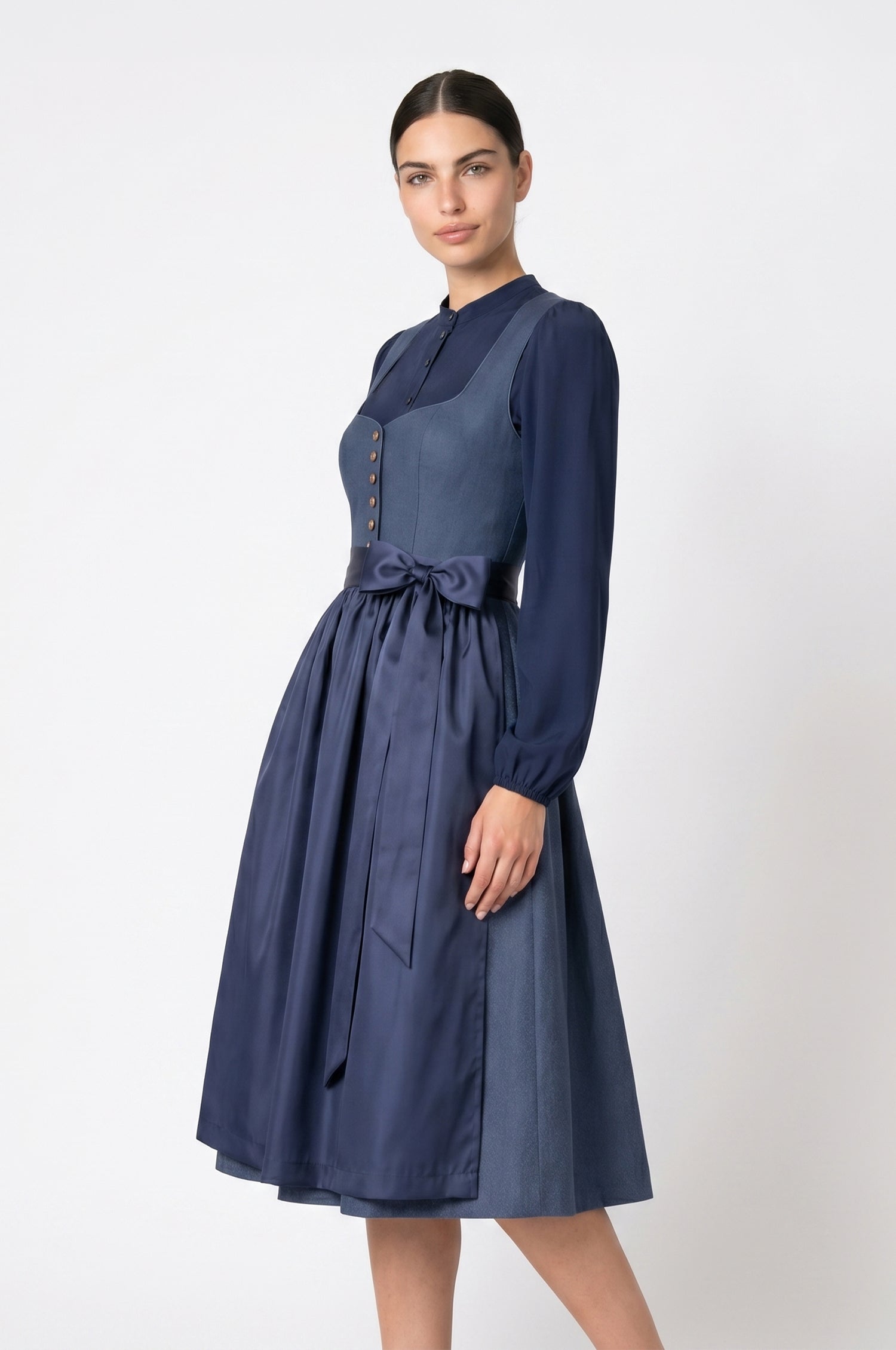 Dirndl Nora in Blau