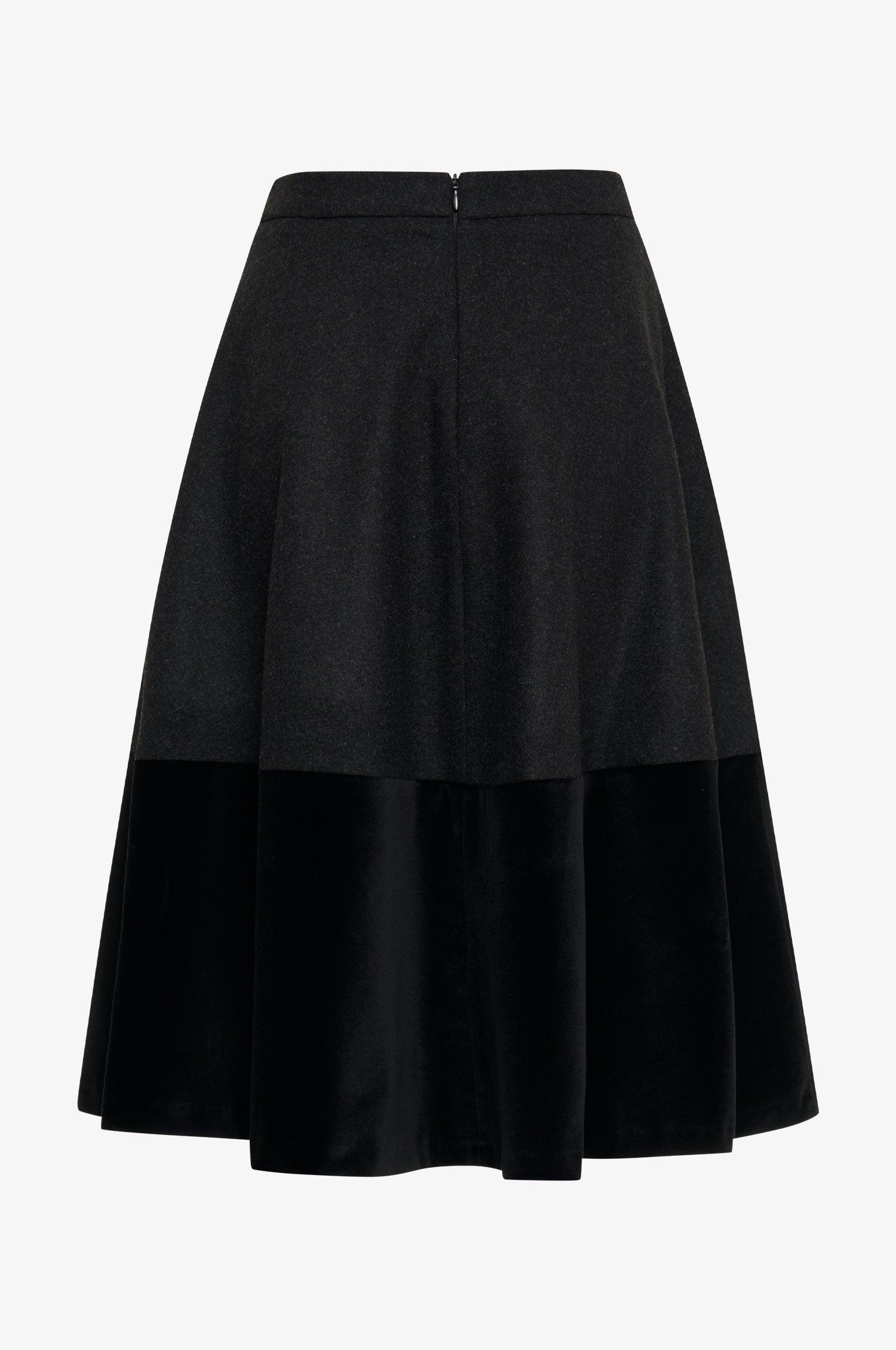 Rock Mirella in Schwarz