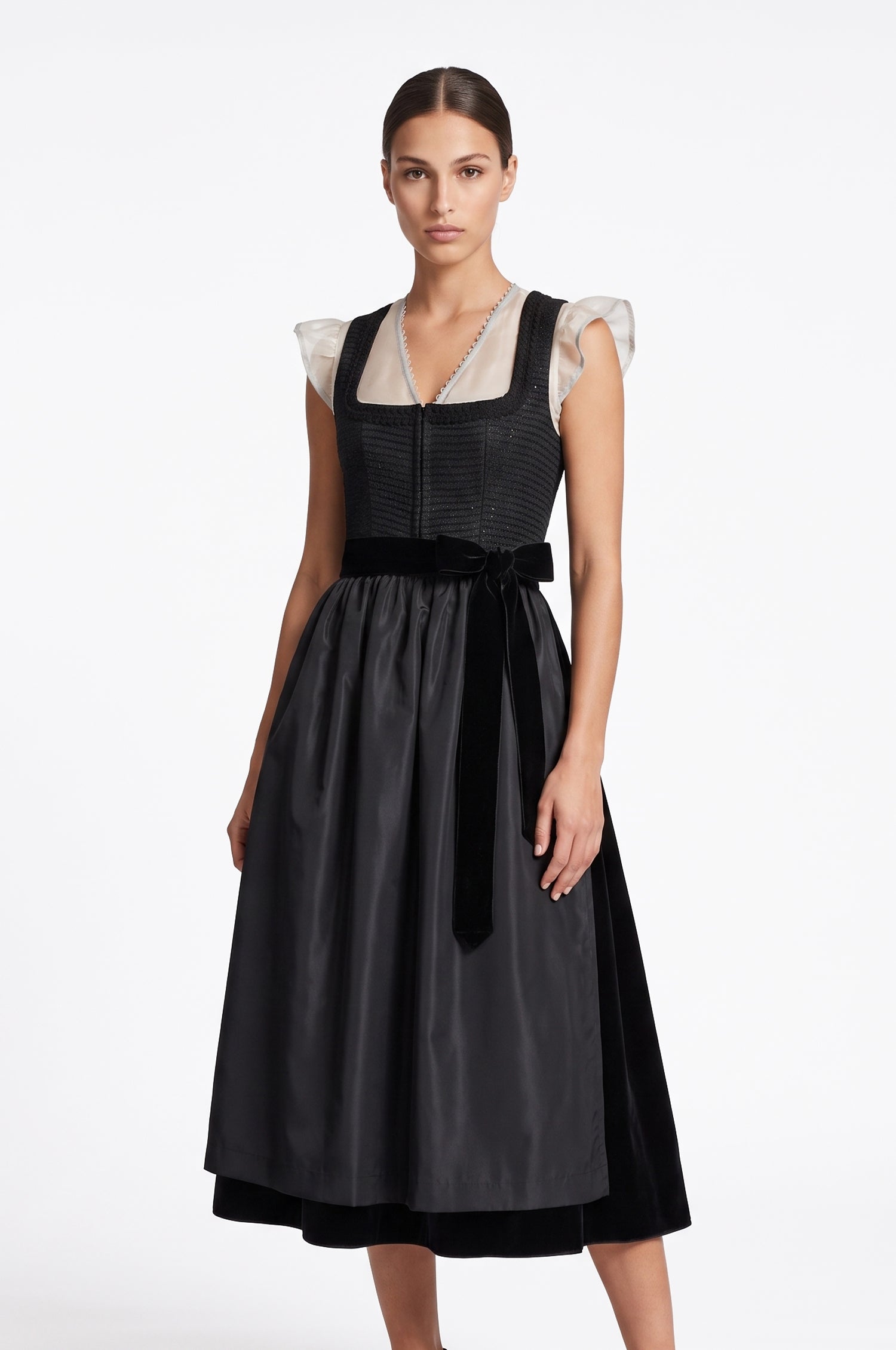 Dirndl Sorrento in Schwarz