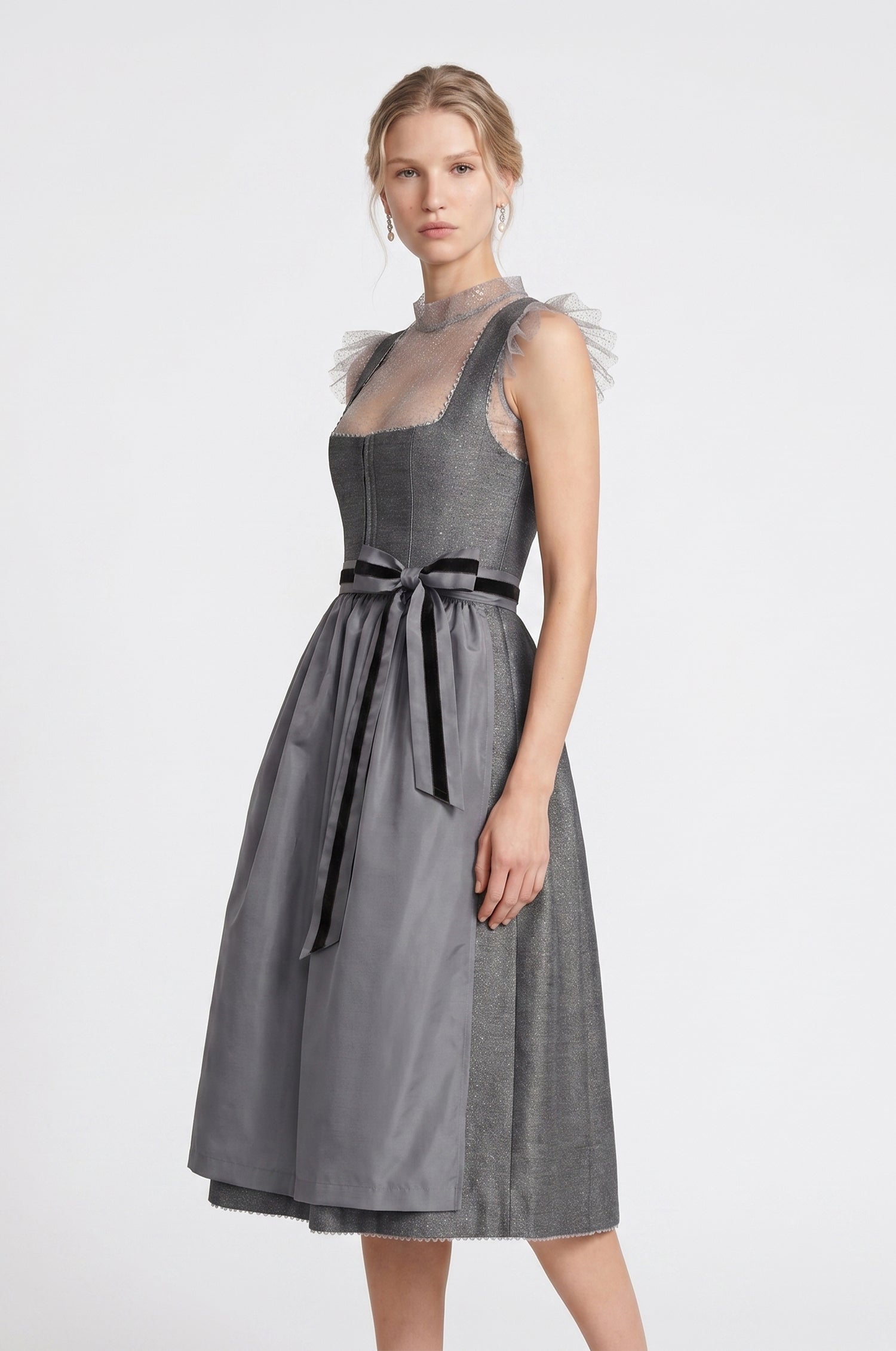 Dirndl Tirana in Grau