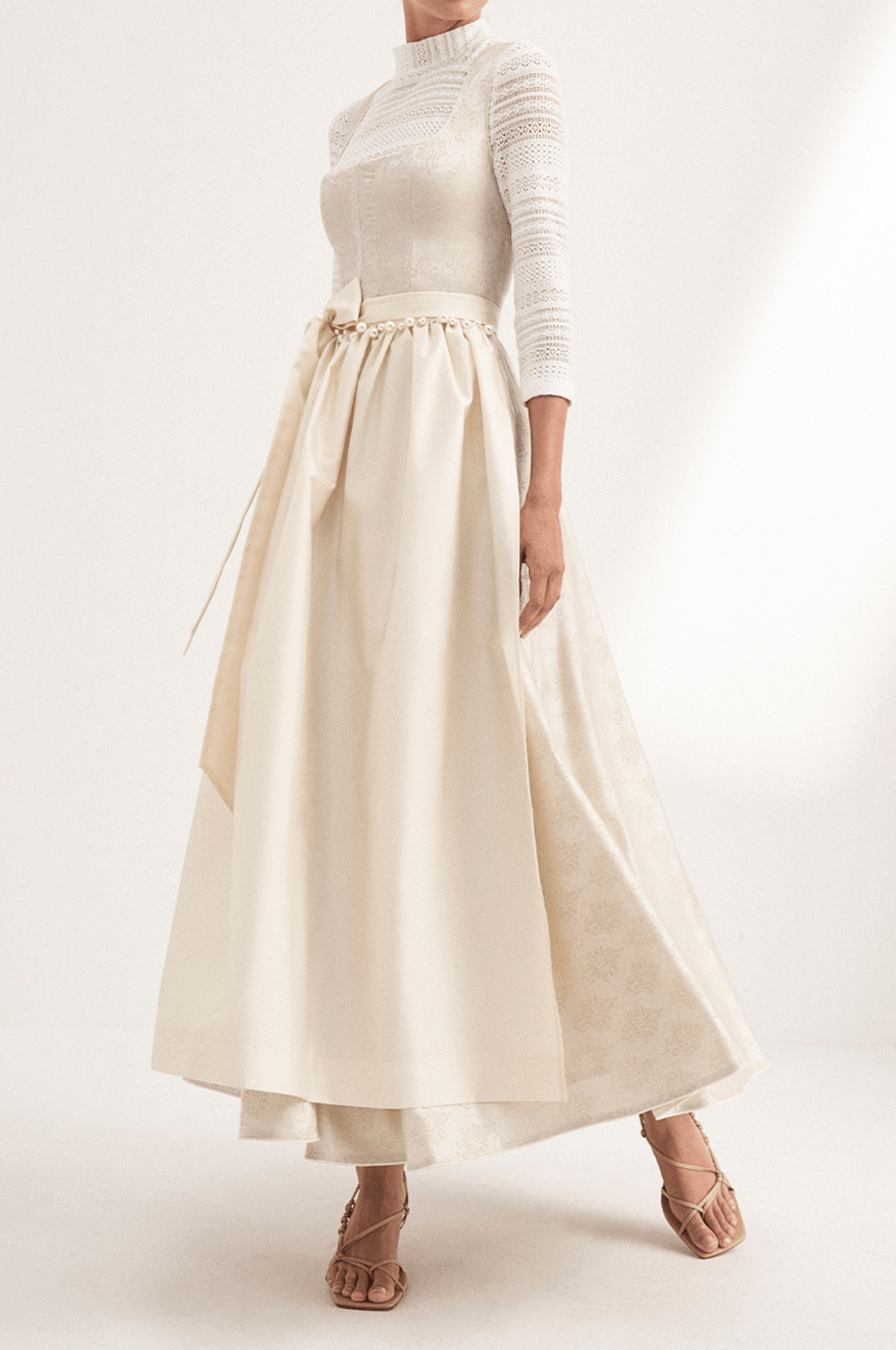 Dirndl Lorena in Ivory in Lang - TRACHT À PORTER