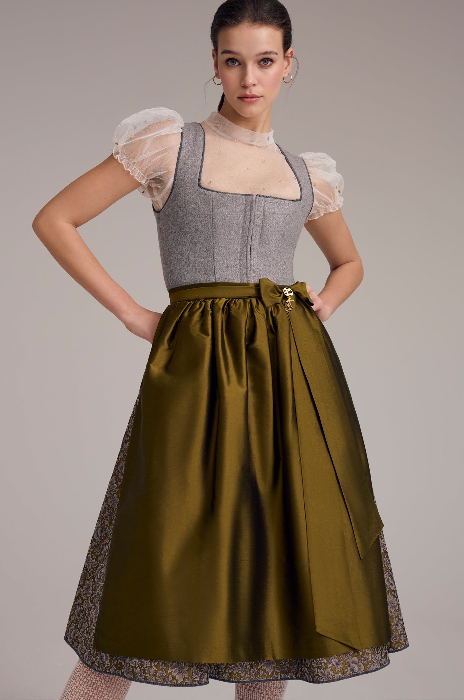 Dirndl Parma in Silber