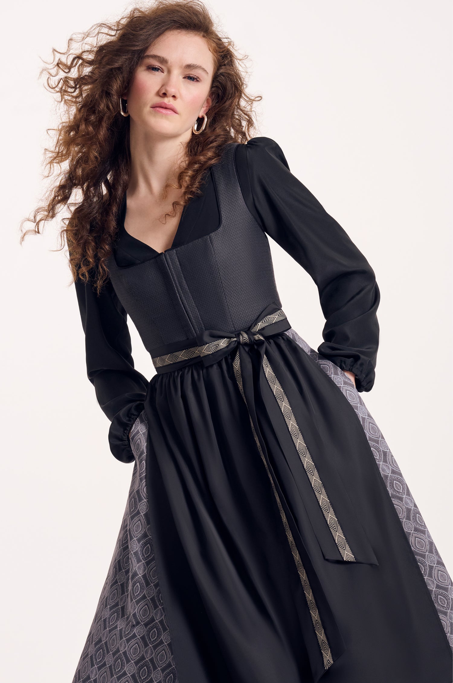 Dirndl Mia in Anthrazit