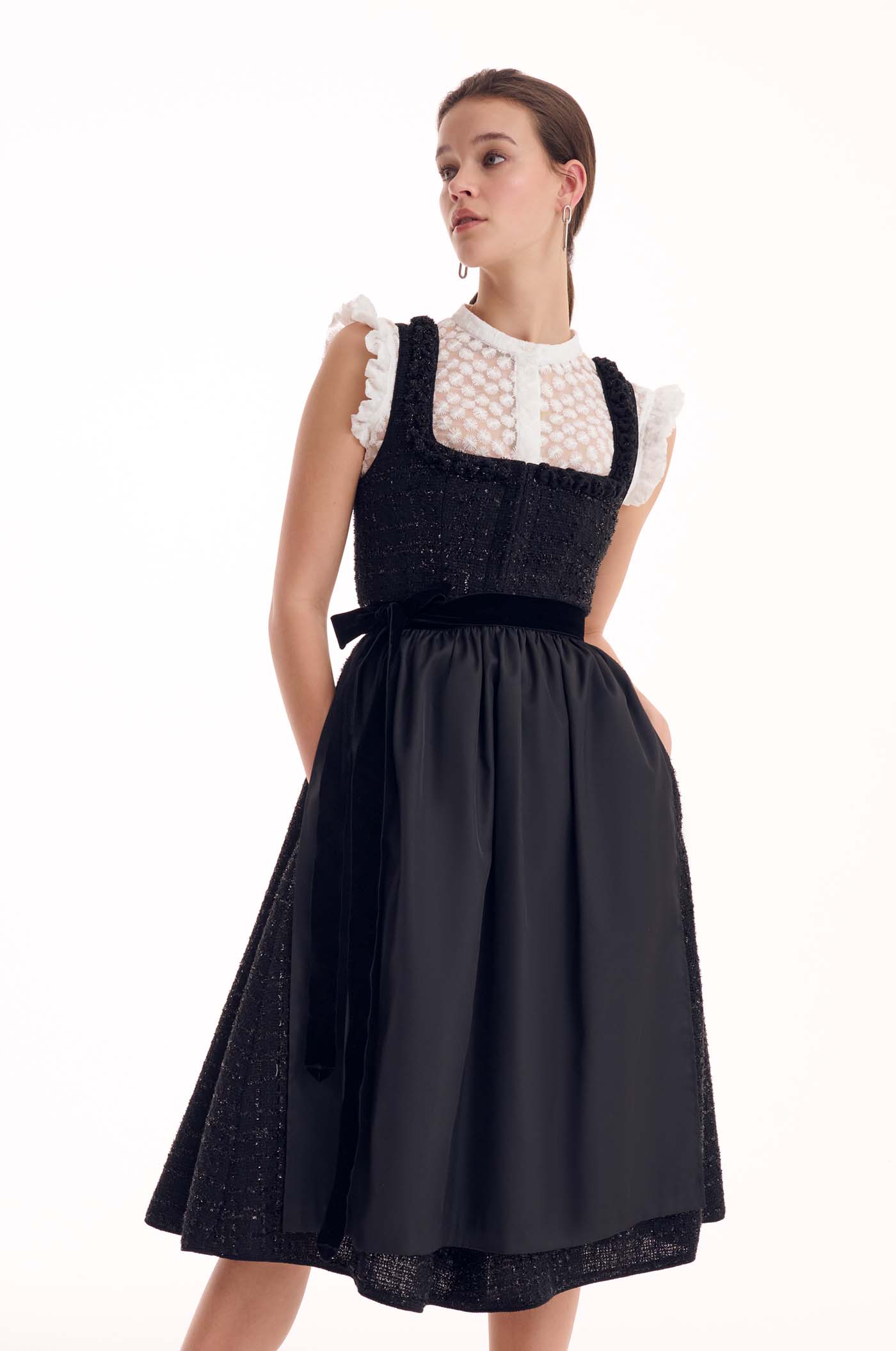 Dirndl Mostar in Schwarz