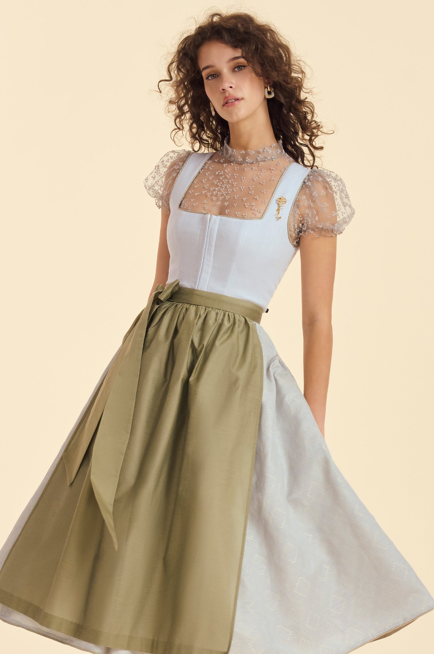 Dirndl Lamia in Eisblau