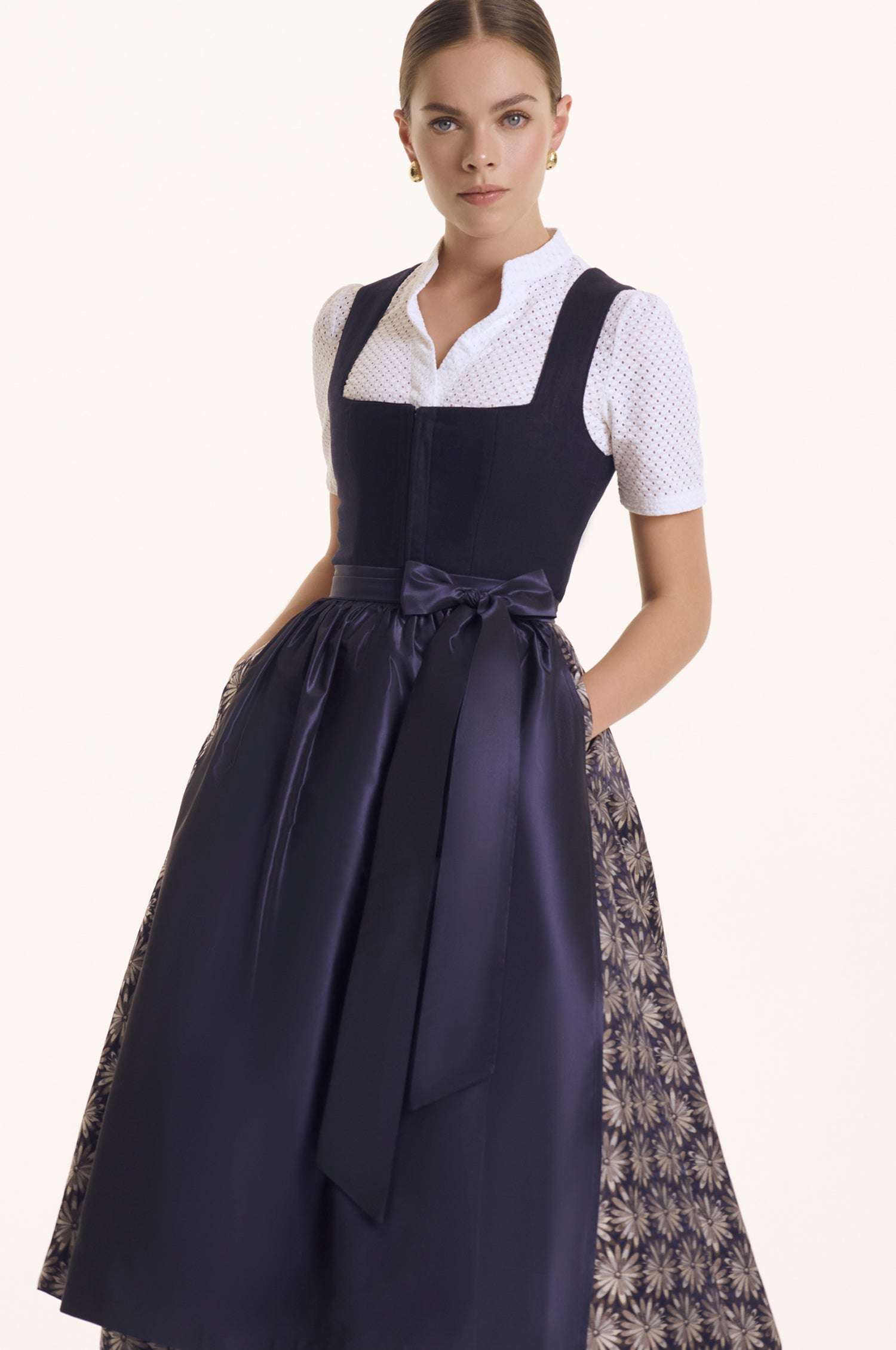 Dirndl Ida in Nachtblau