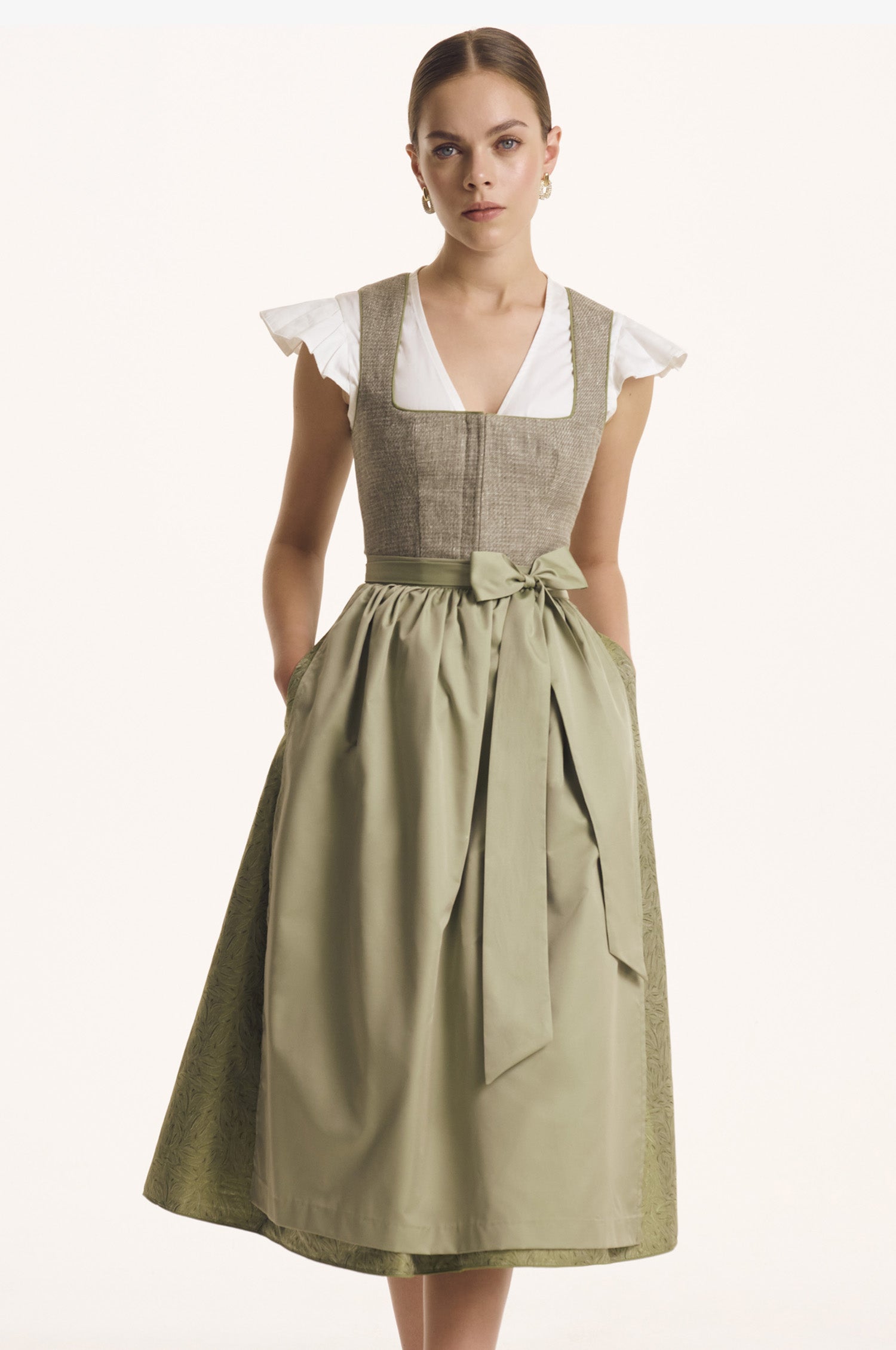 Dirndl Thea in Olive