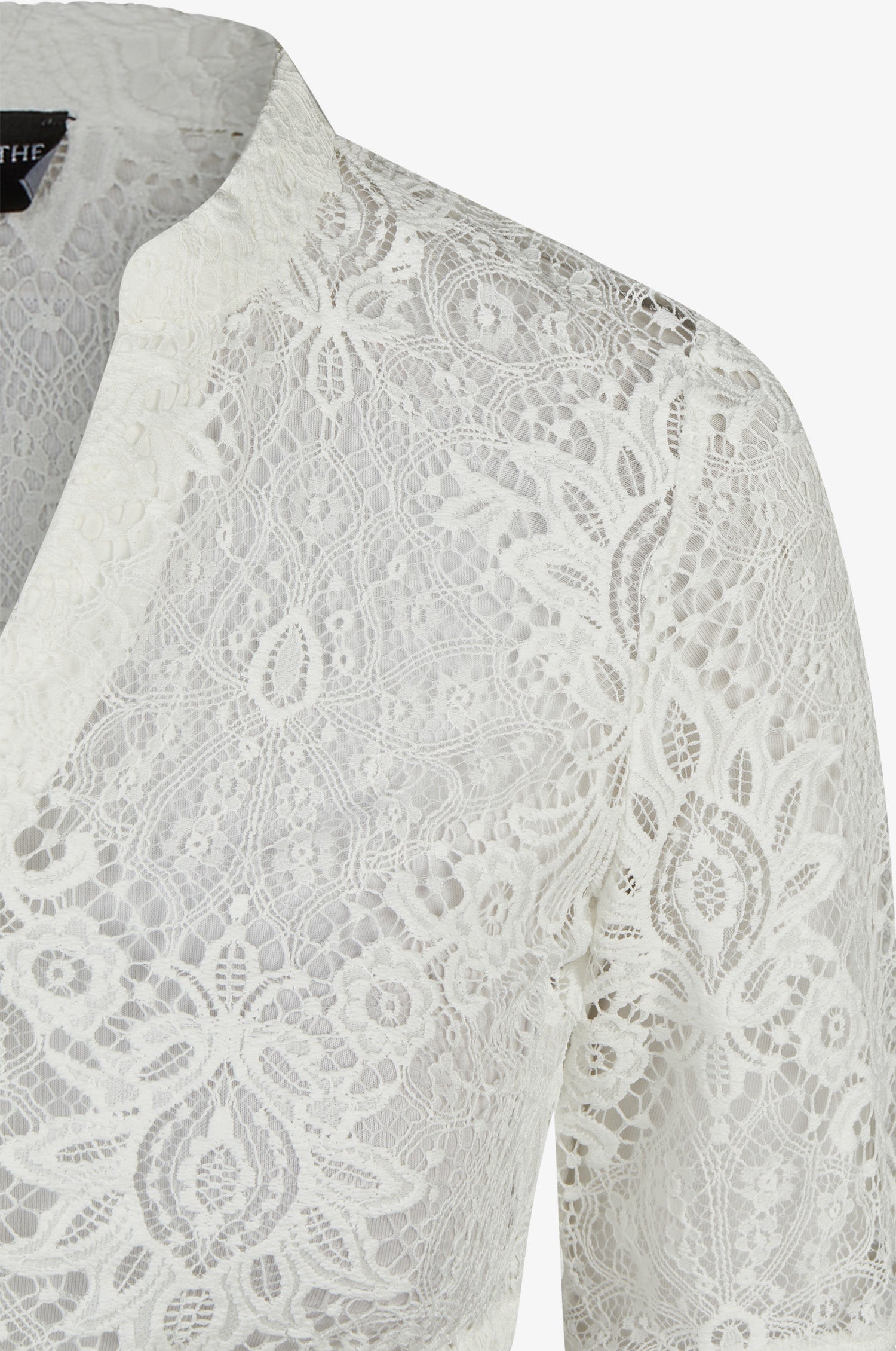 Dirndlbluse Suri mit Halbarm in Weiß