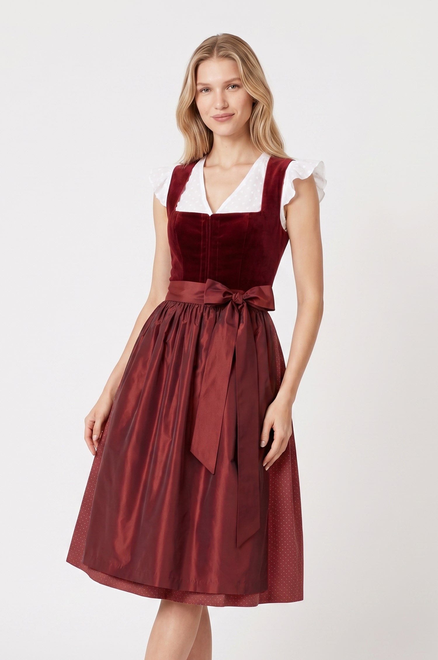 Dirndl Alice in Rot in 2 Längen