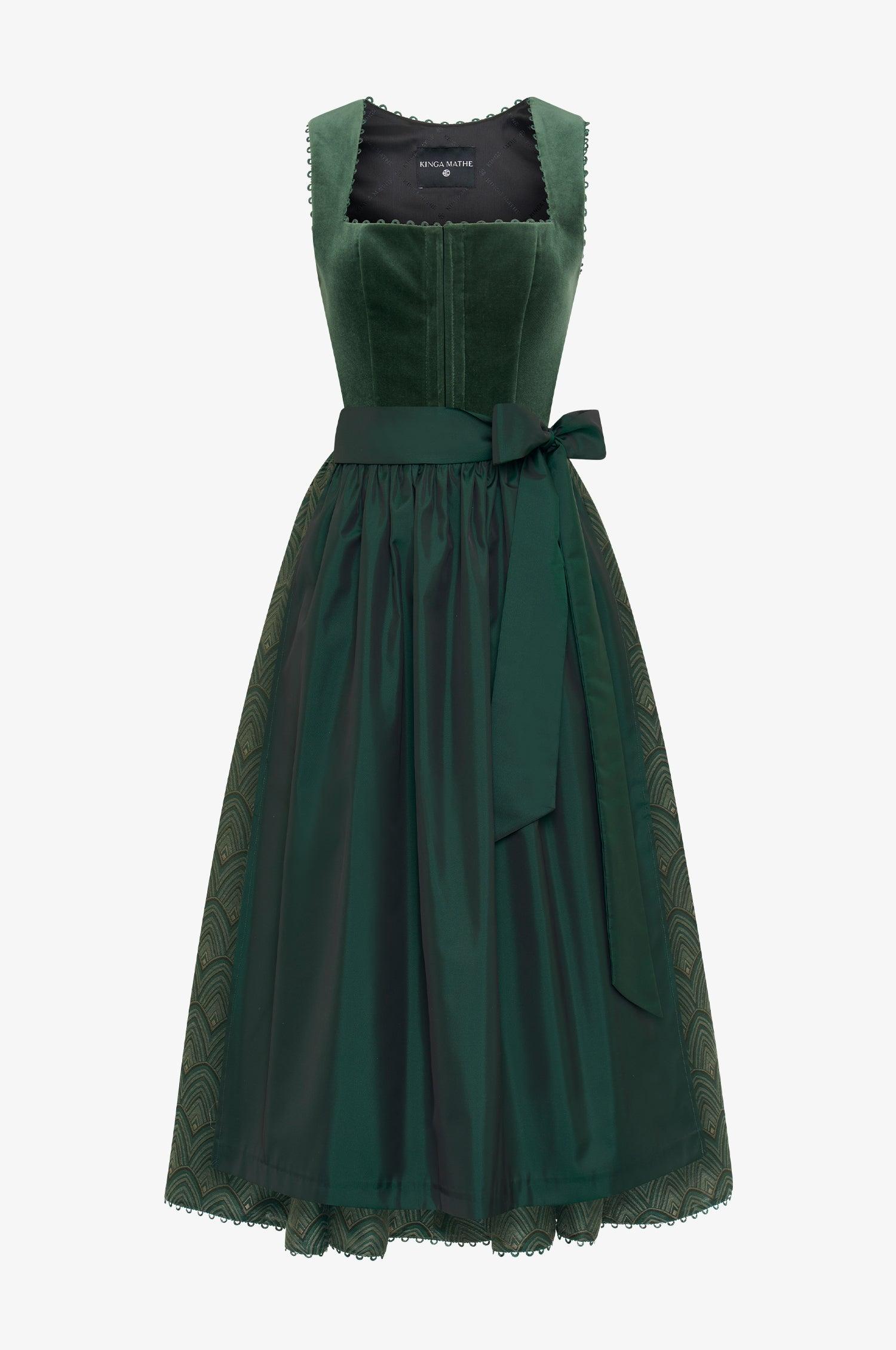 Kinga Mathe Dirndl Laval in Pinie