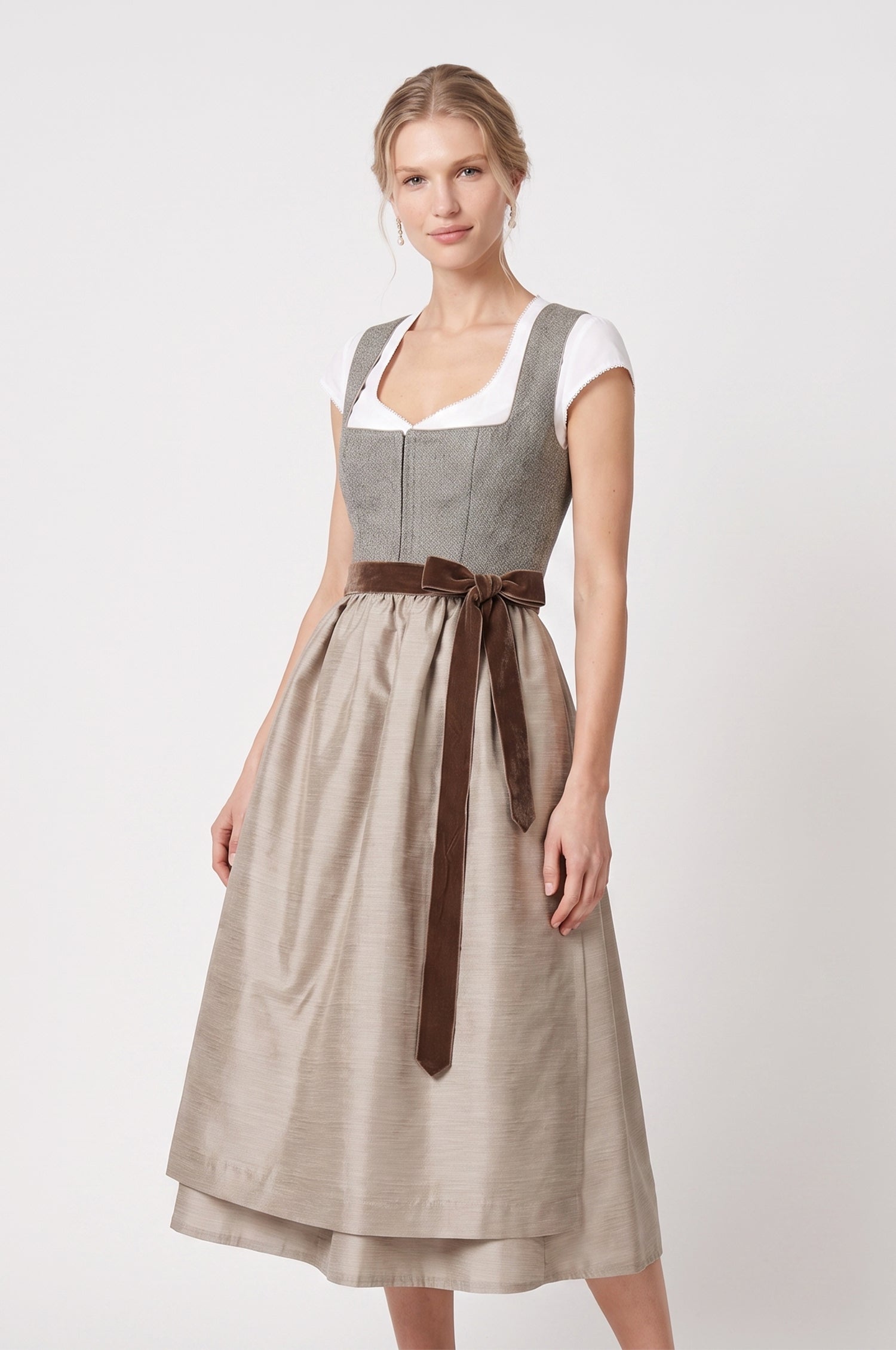 Dirndl Fasano in Sand