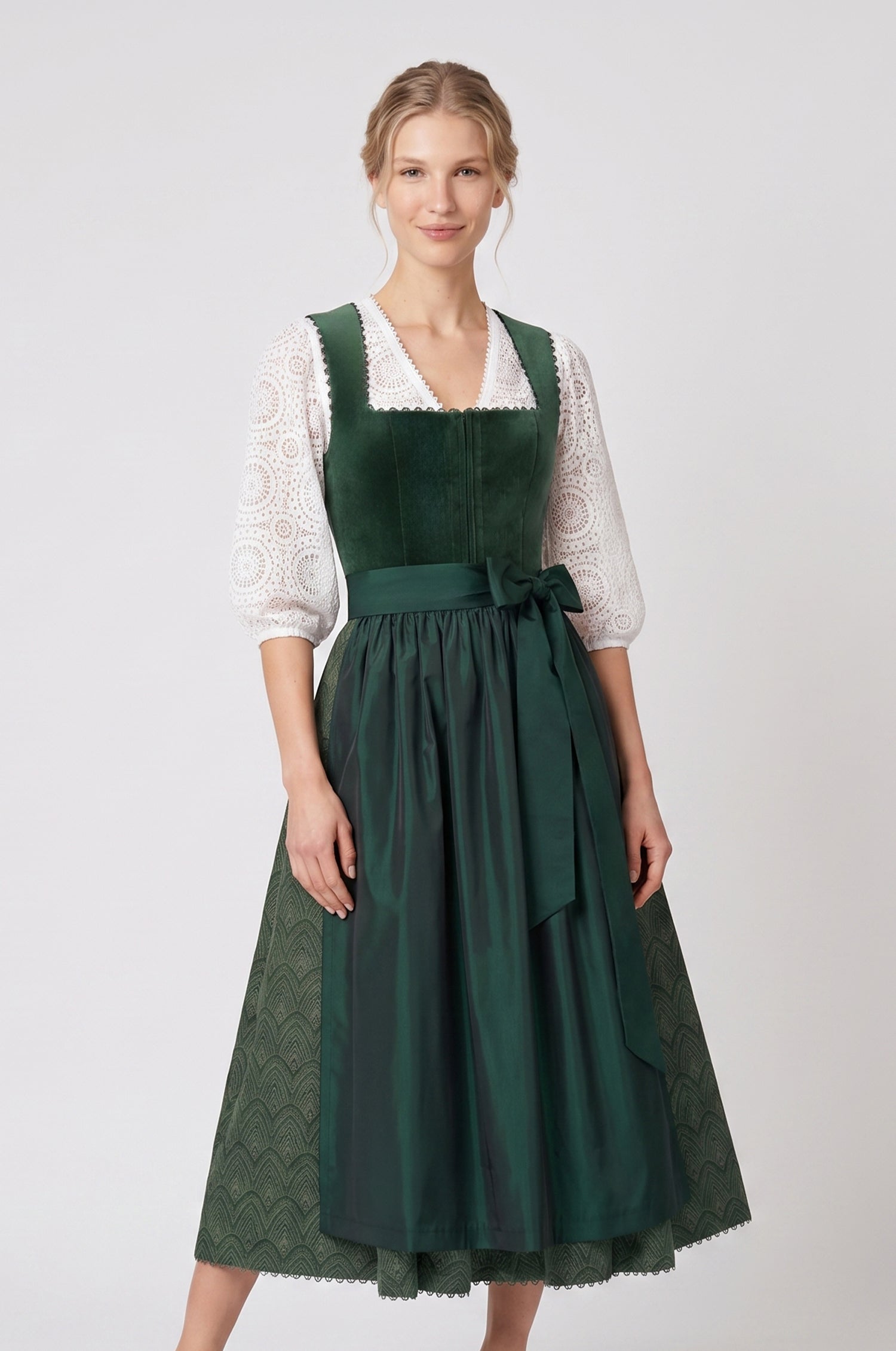 Dirndl Laval in Pinie