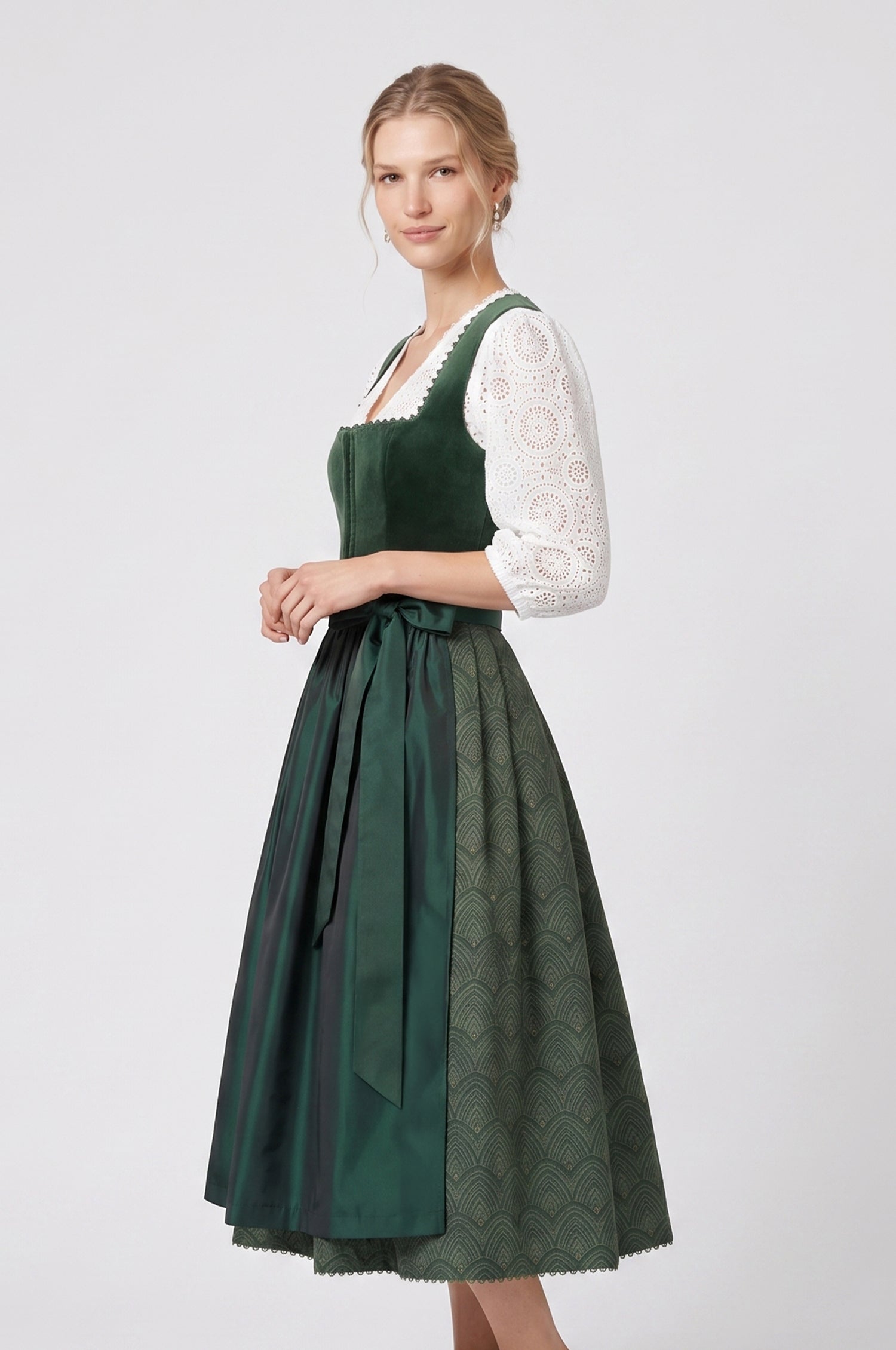 Dirndl Laval in Pinie