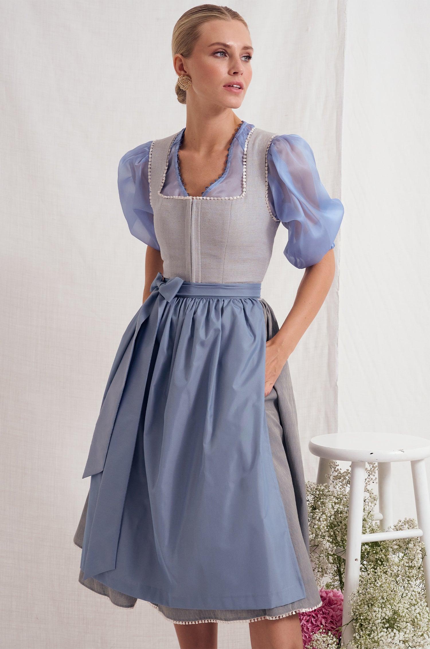 Dirndl Maranello in Hellblau