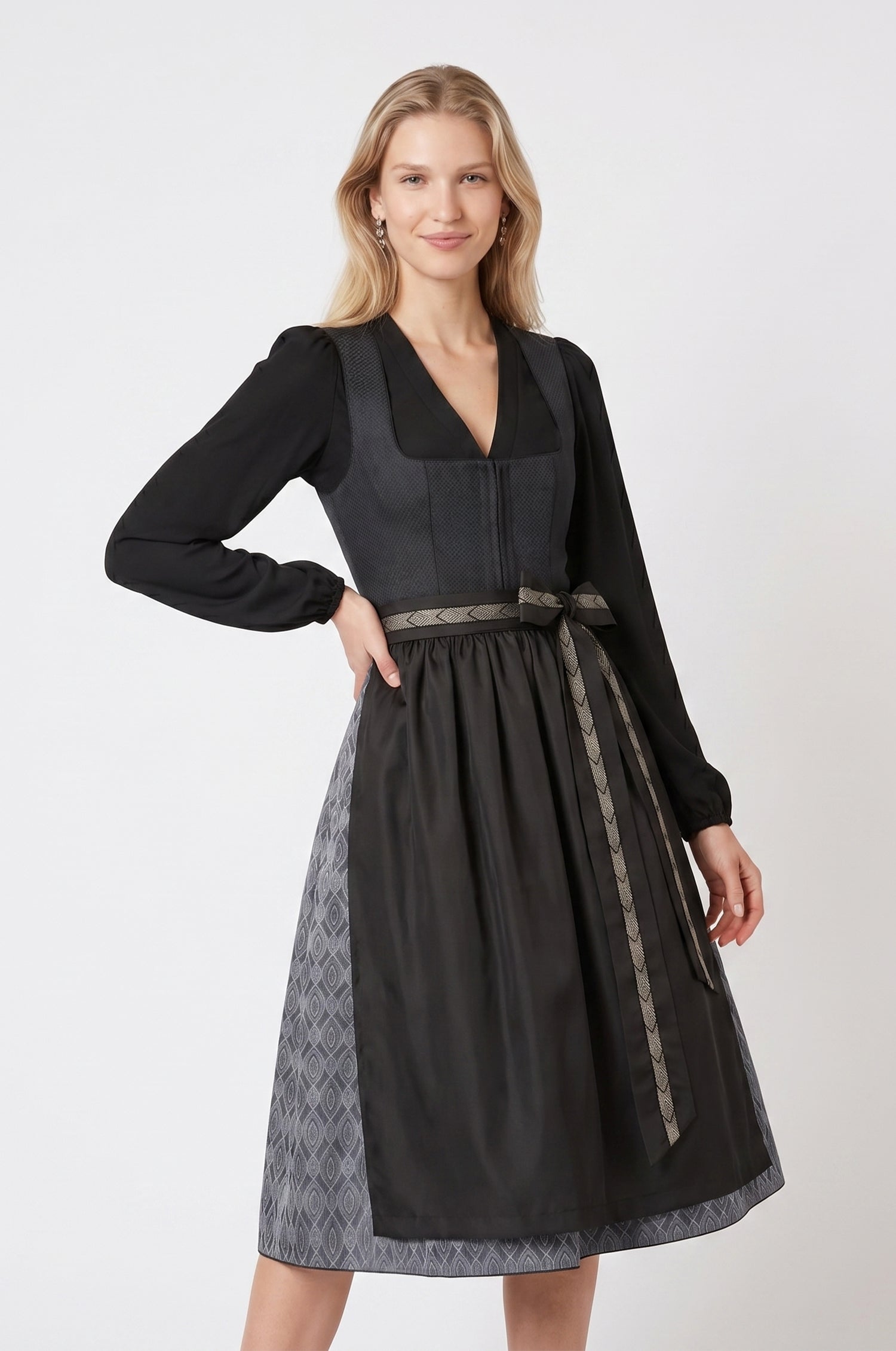 Dirndl Mia in Anthrazit