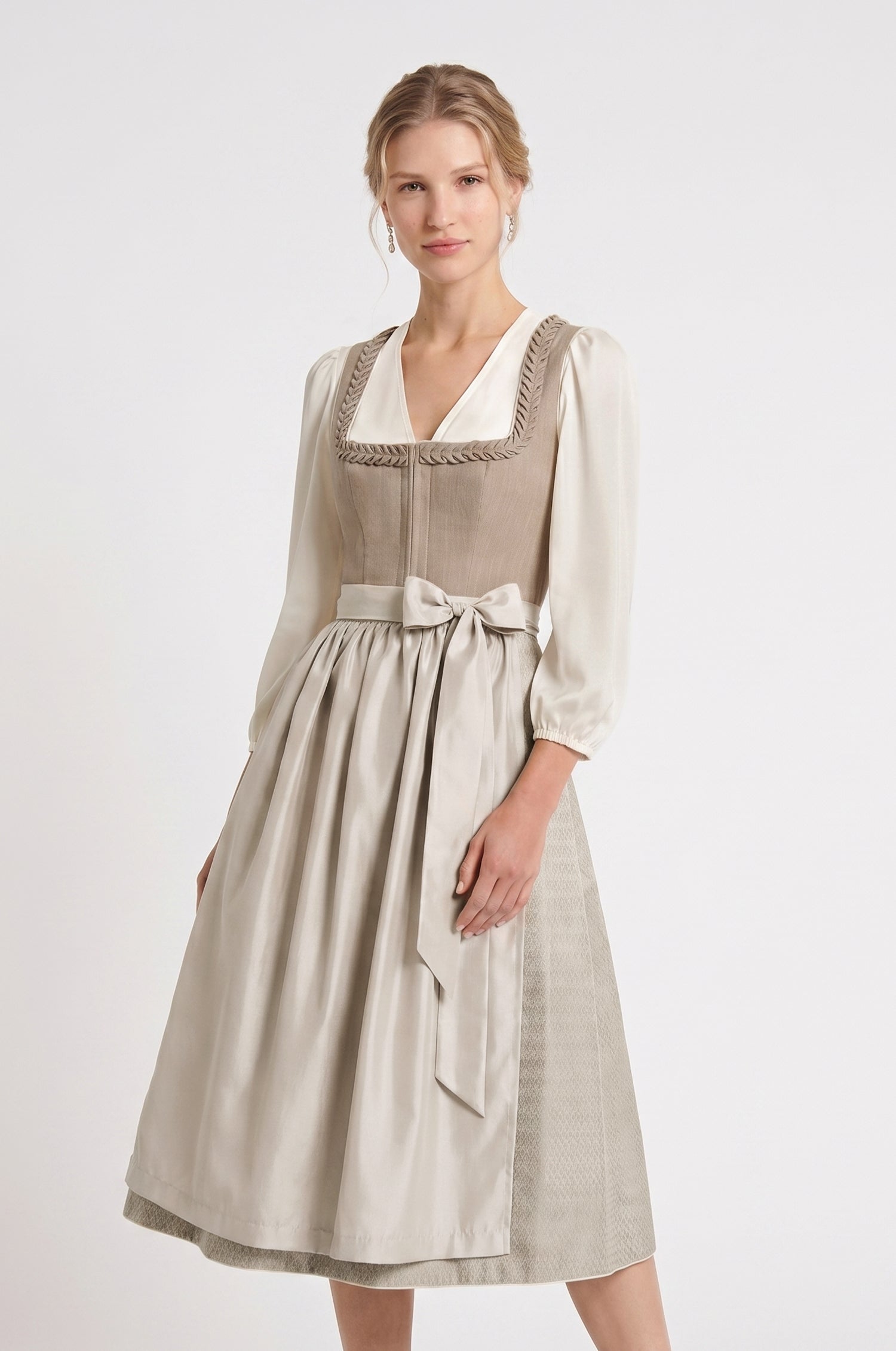Dirndl Nela in Taupe