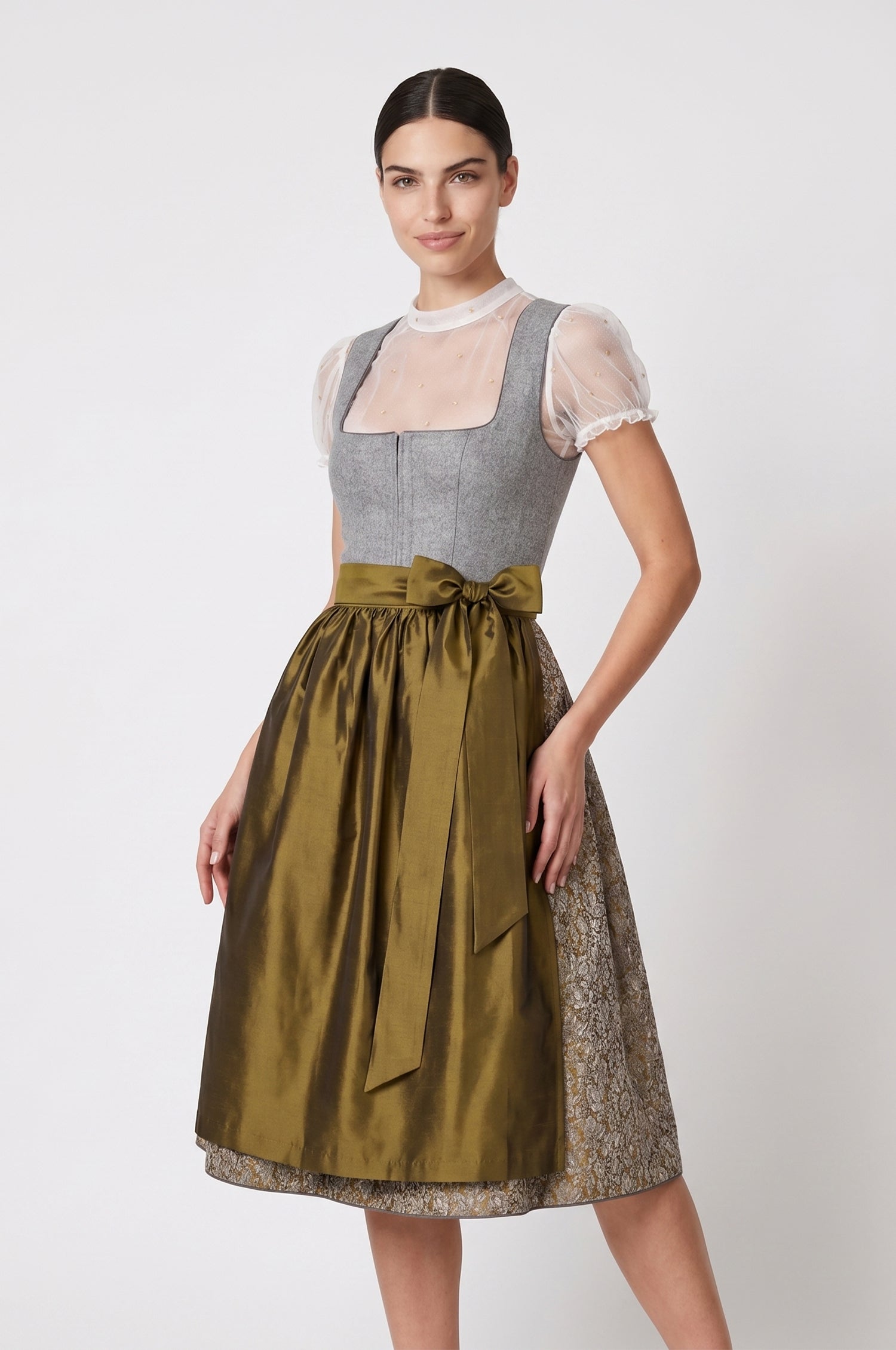 Dirndl Parma in Silber