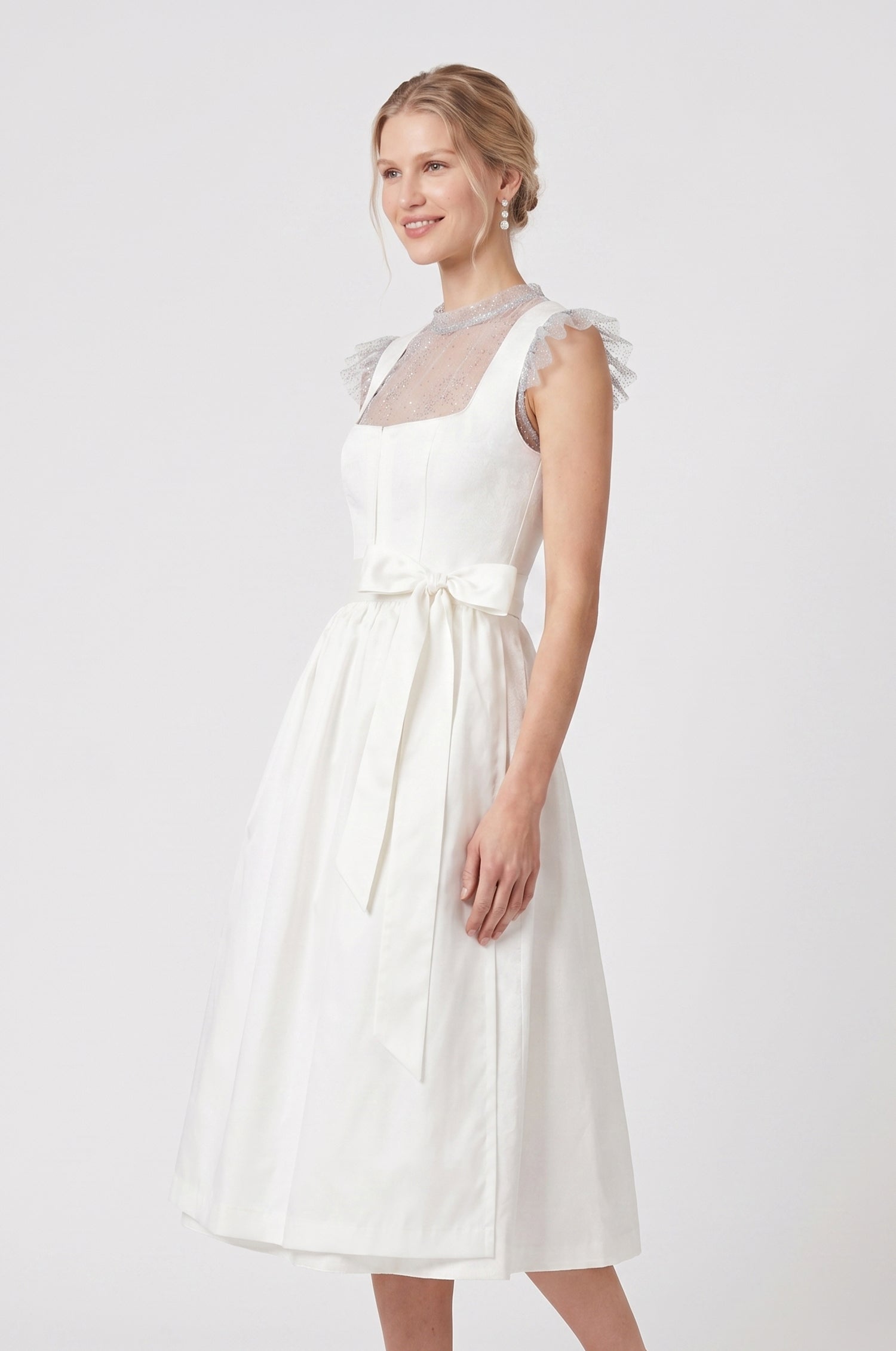 Dirndl Patras in Weiß