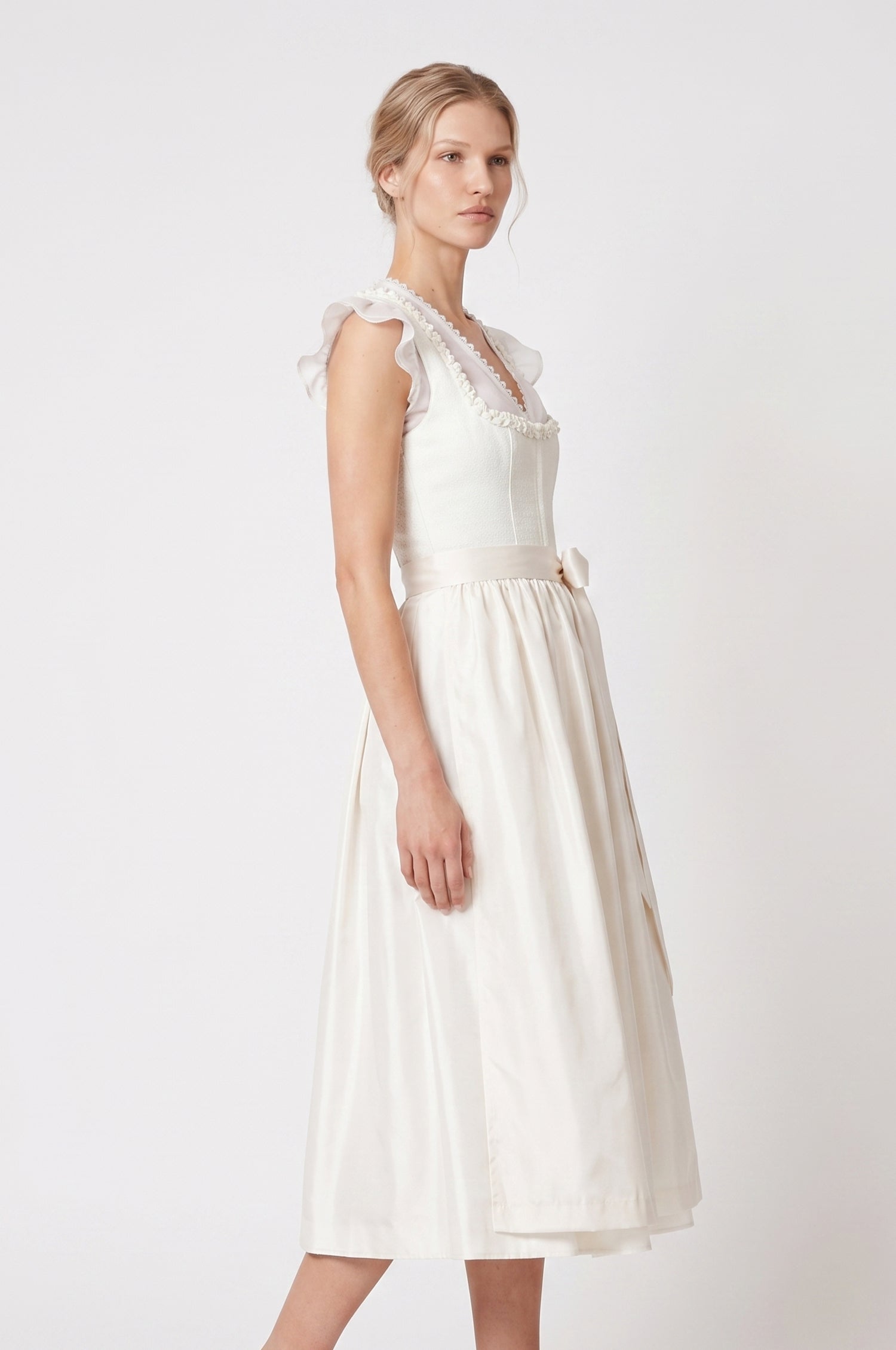 Dirndl Salerno in Ivory
