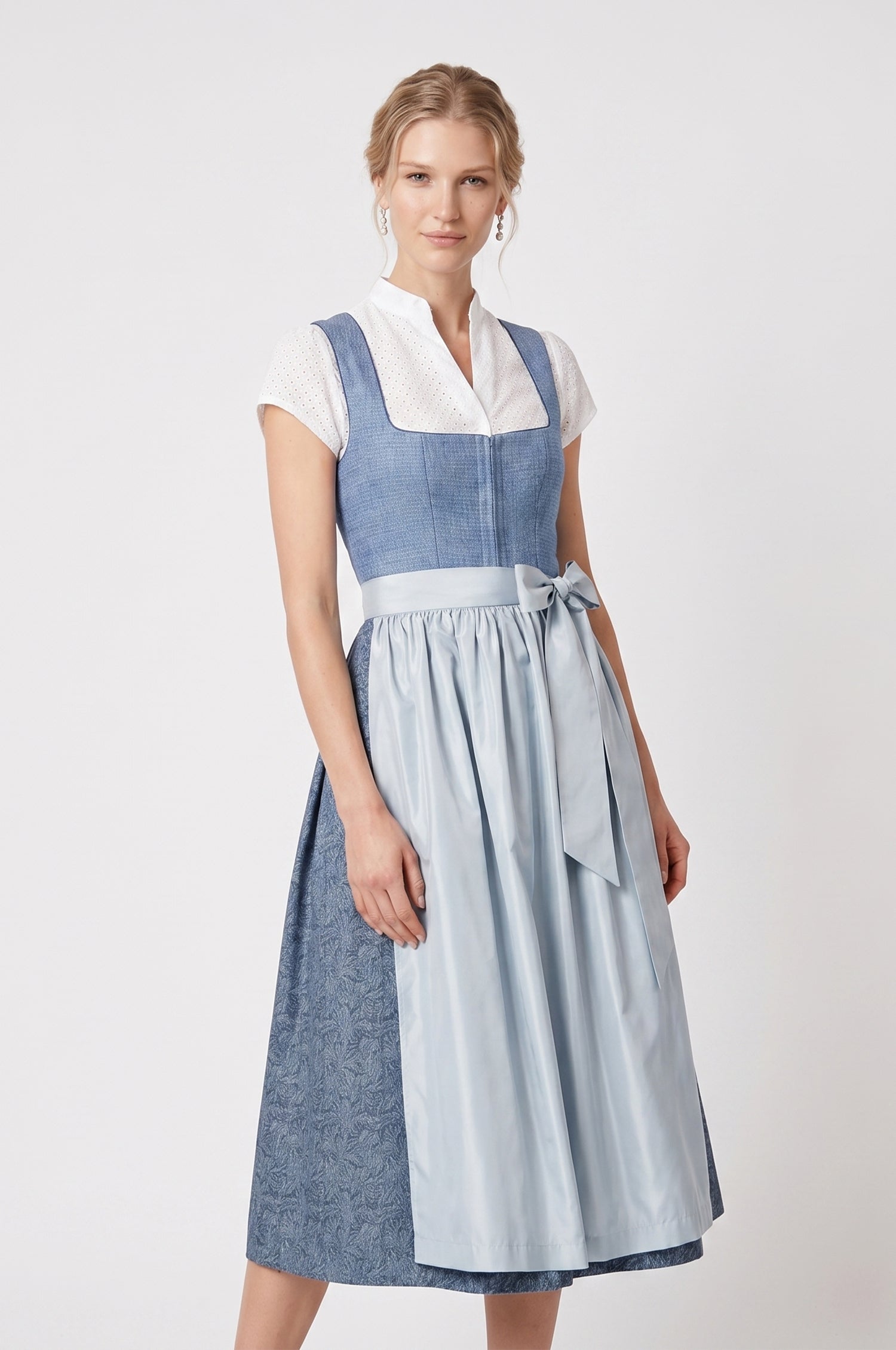 Dirndl Thea in Blau